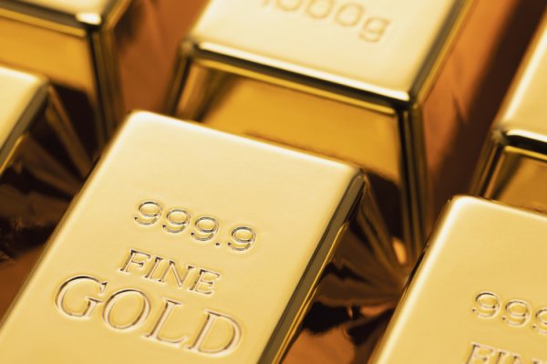 配资炒股查询 金价自历史高位回调逾6% 对冲基金多头仓位降至一年新低